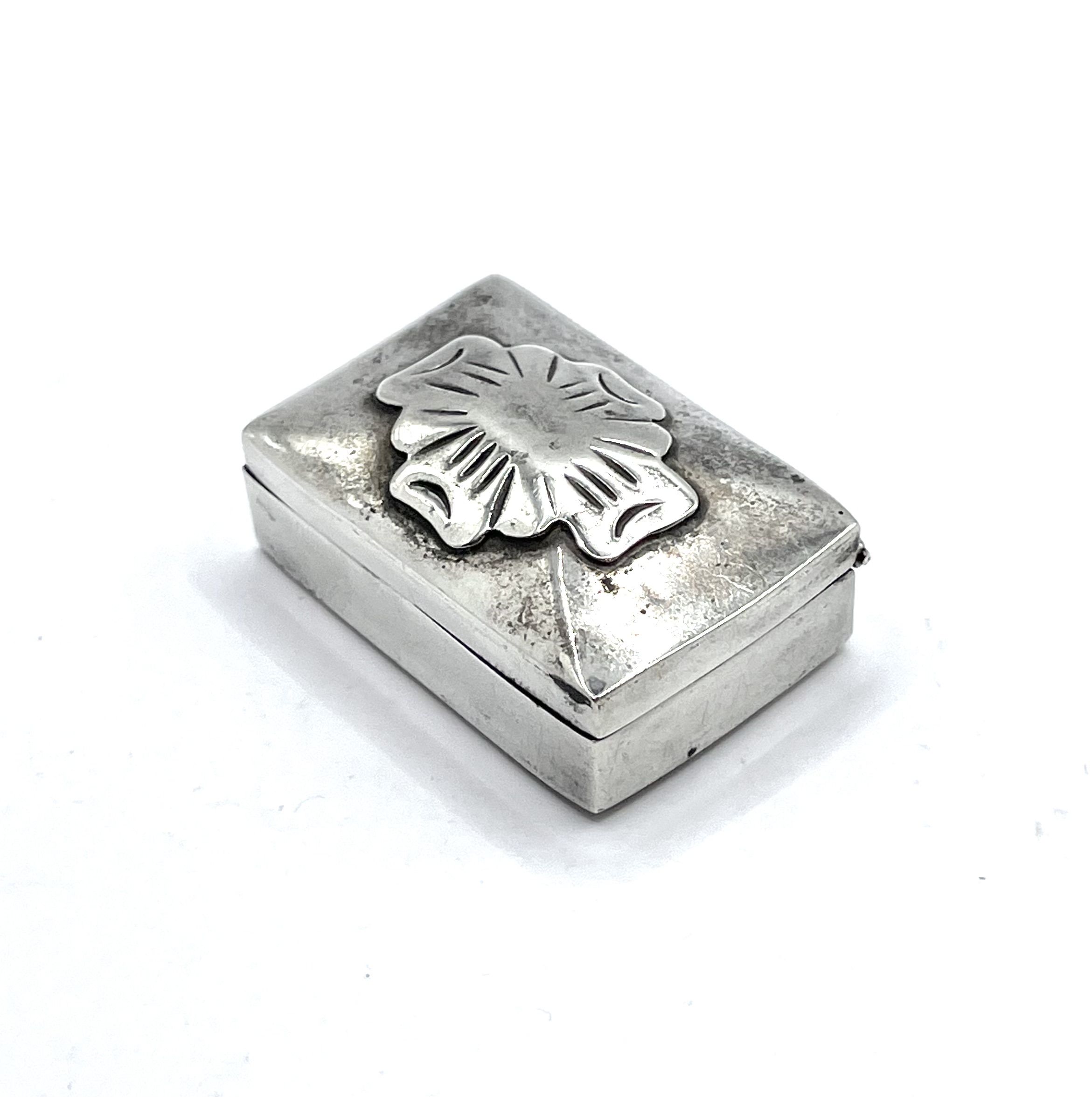 Vintage sterling silver pill box