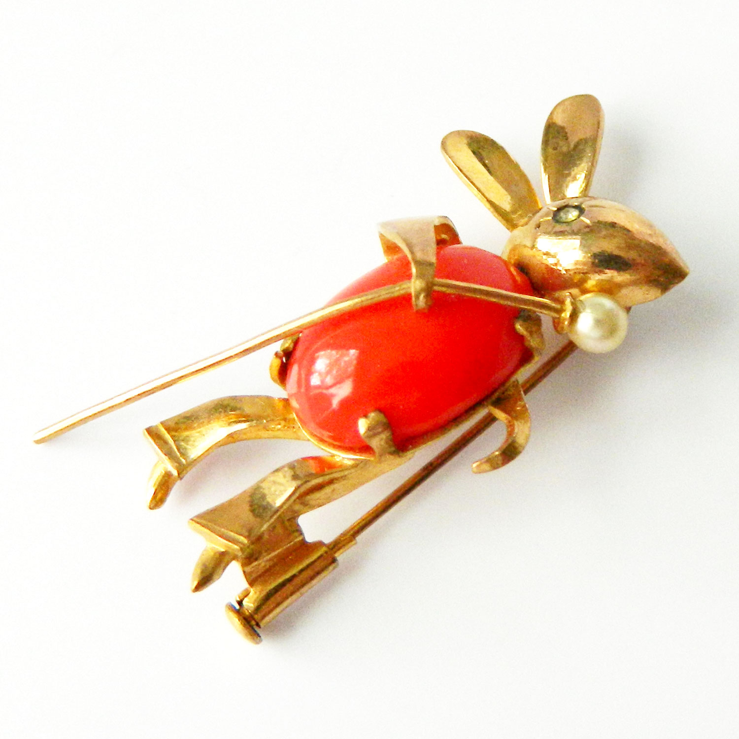Jelly belly mouse brooch