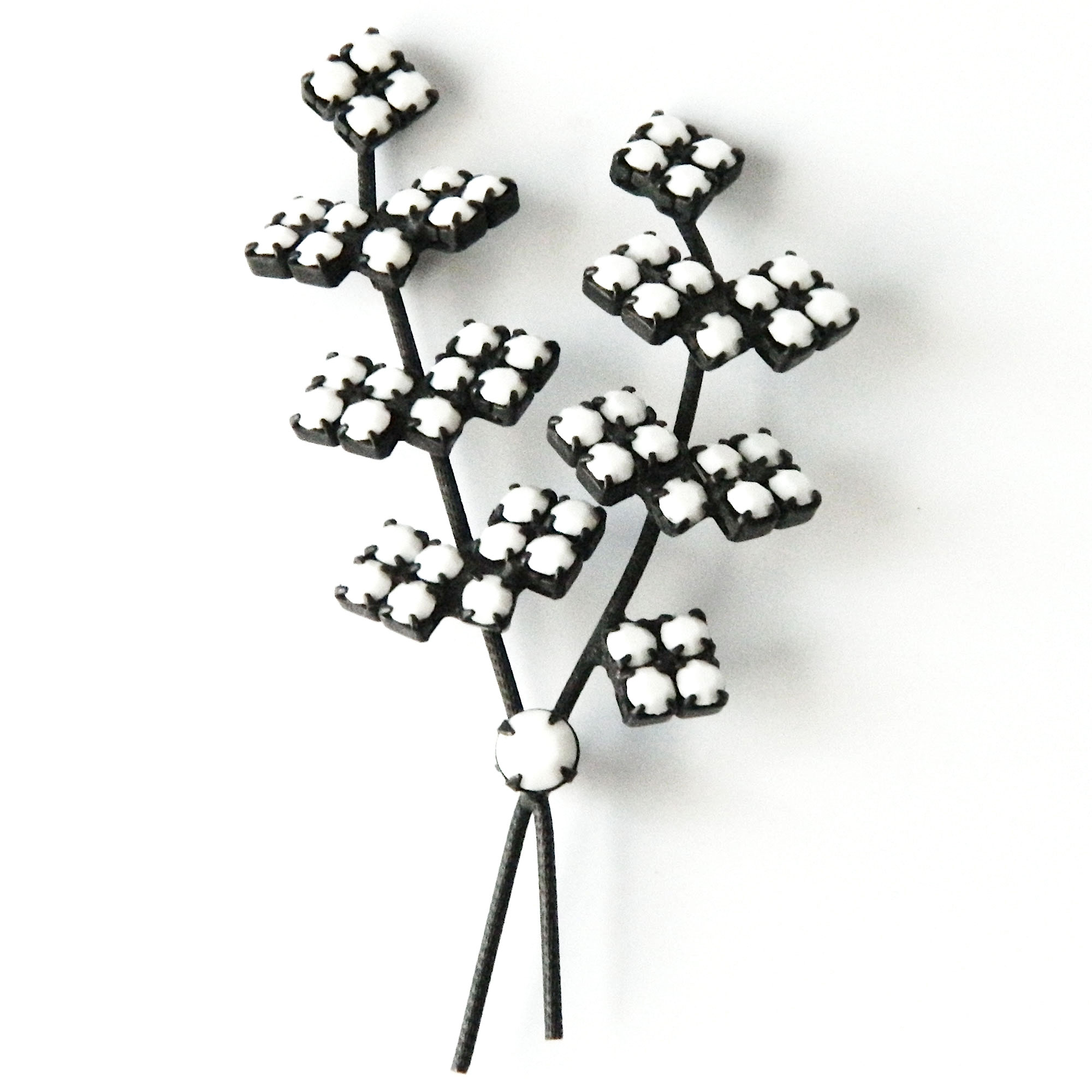 1950s black and white flower brooch