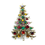 Hollycraft Christmas tree pin