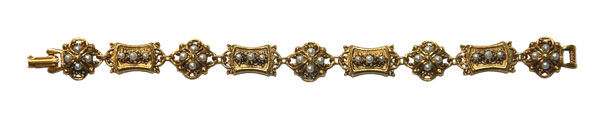 1950's Victorian style faux pearl bracelet by Art