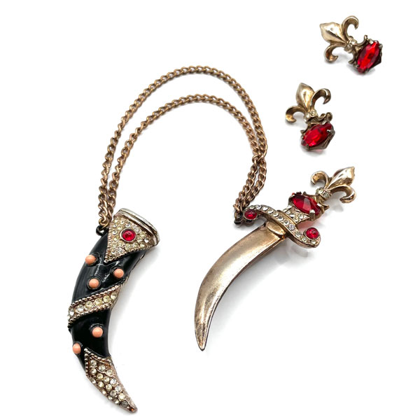 1940's Urie Mandle dagger and scabbard brooch