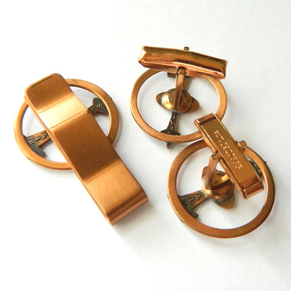 Space Needle cufflink and tie clip set