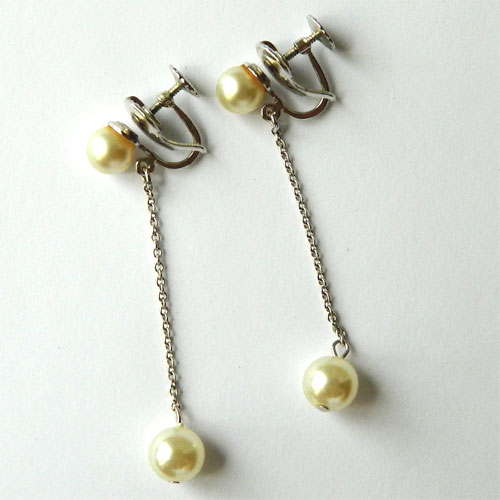 1950's pearl drop earrings