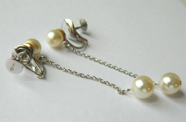 1950's pearl drop earrings