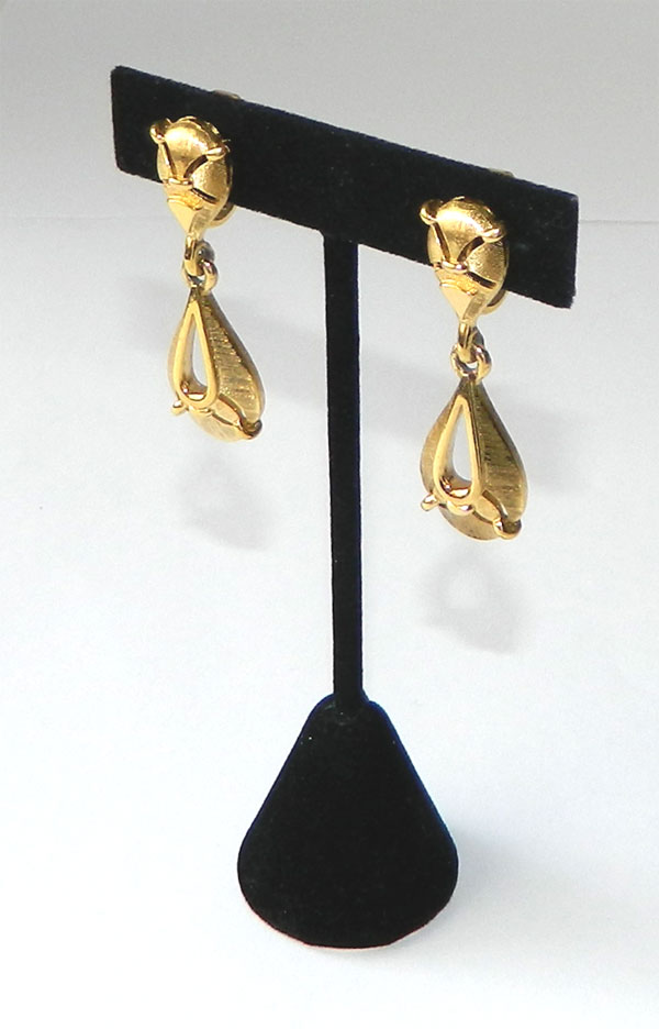 Trifari drop earrings