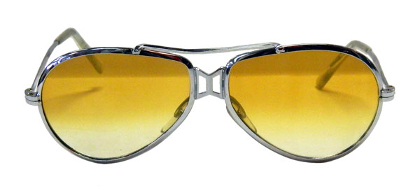 Vintage 1970's silver metal mens aviator sunglasses with yellow glass lenses