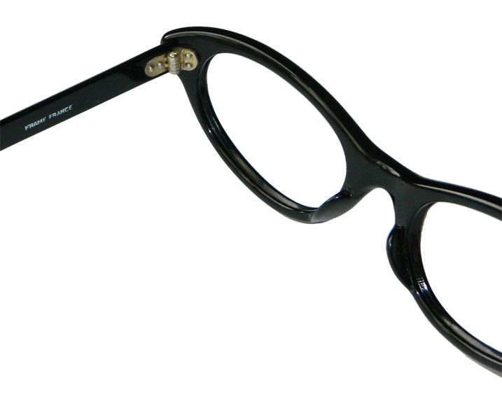 Black cateye eyeglass frames