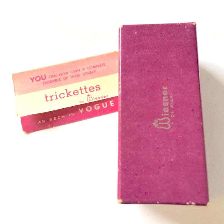 Vintage lipstick case