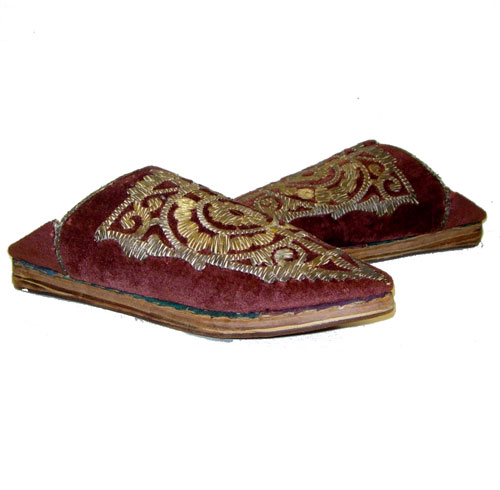 Turkish velveteen house shoes