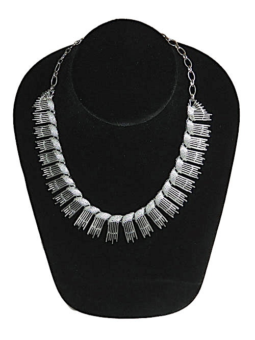 Silver Sarah Coventry necklace