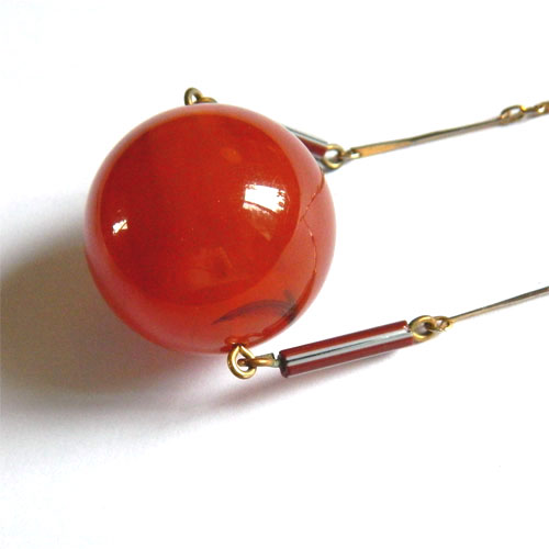 Vintage spherical pendant necklace