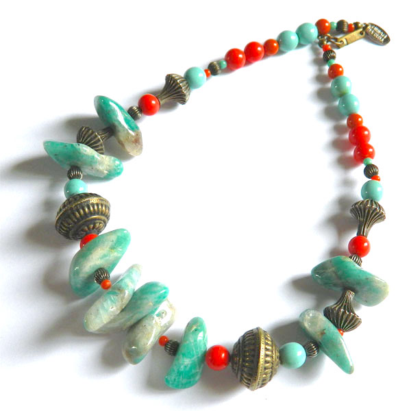 Vintage stone bead necklace