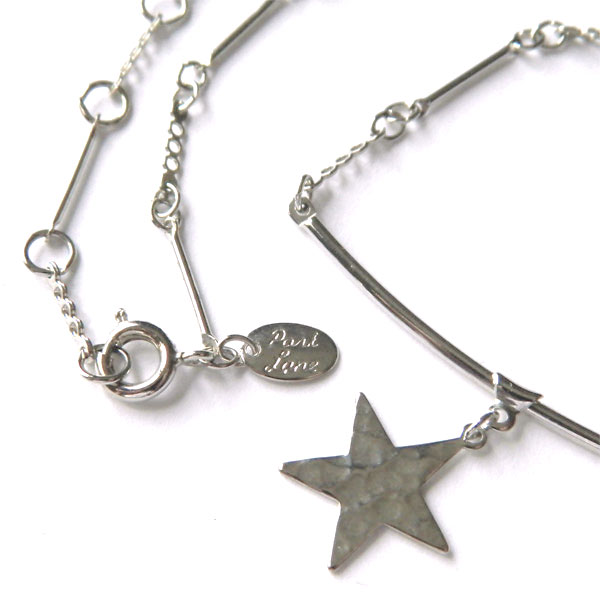 Star pendant necklace