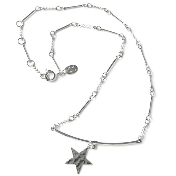 Silver star pendant necklace