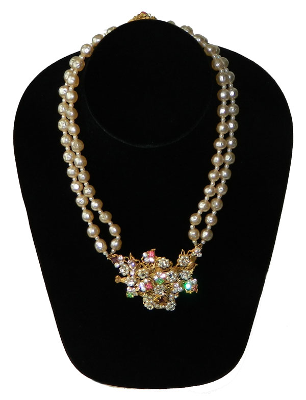 1950's Robért faux pearl necklace
