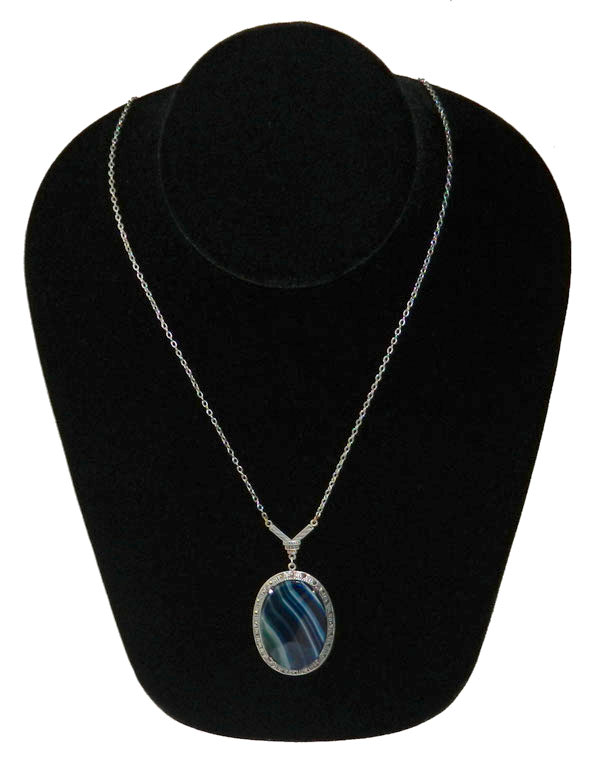 Art Deco blue agate pendant necklace