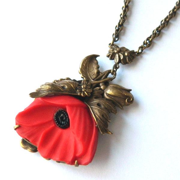 1930's floral pendant necklace