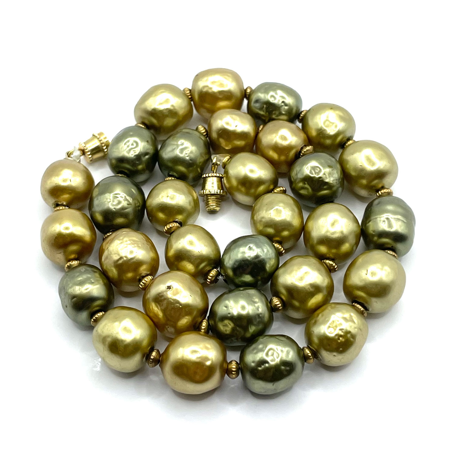 Baroque pearl bead necklace