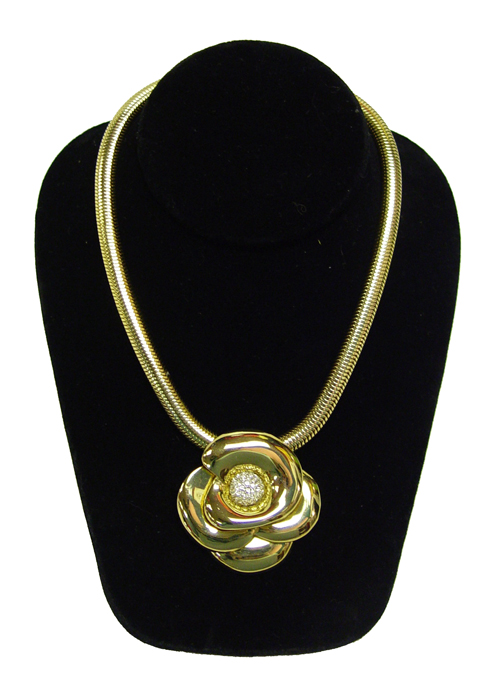 Trifari flower necklace