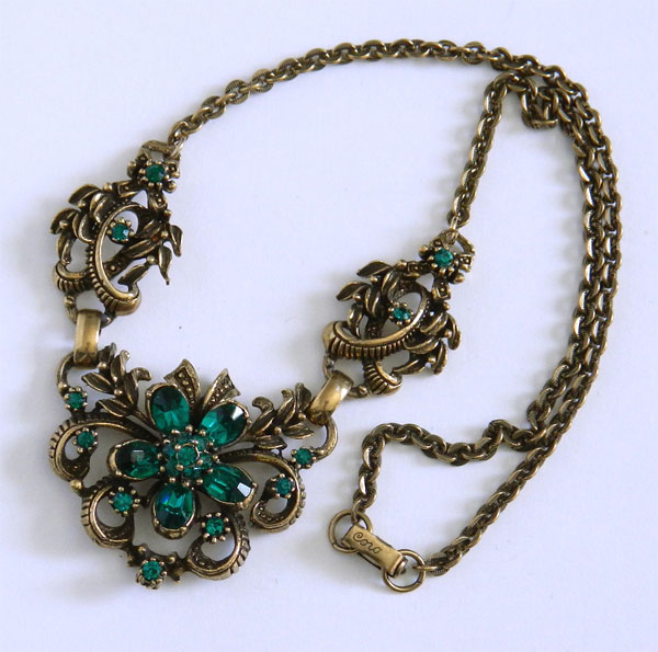 Art nouveau Coro necklace