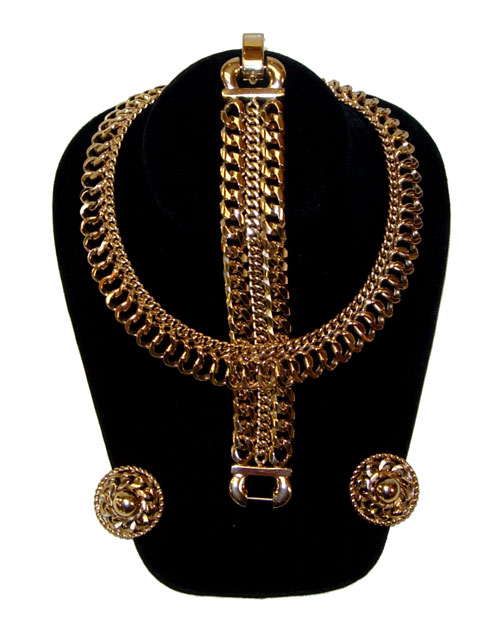 Bergere necklace set