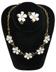 Emmons dogwood flower necklace set
