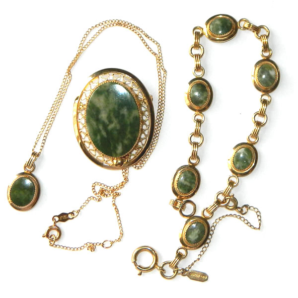 jade necklace set