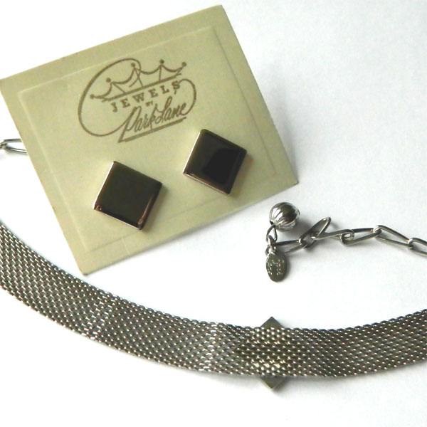 Parl Lane choker necklace