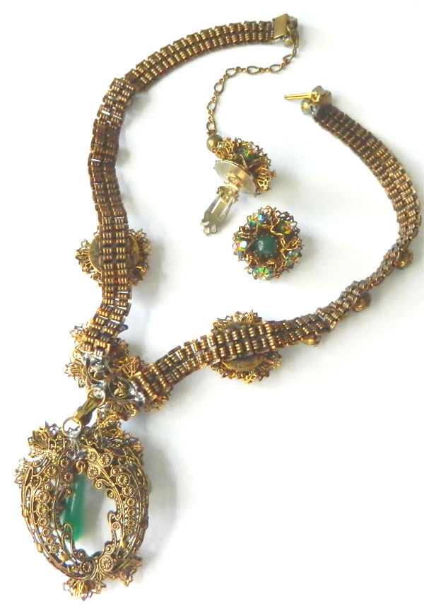 1950's necklace