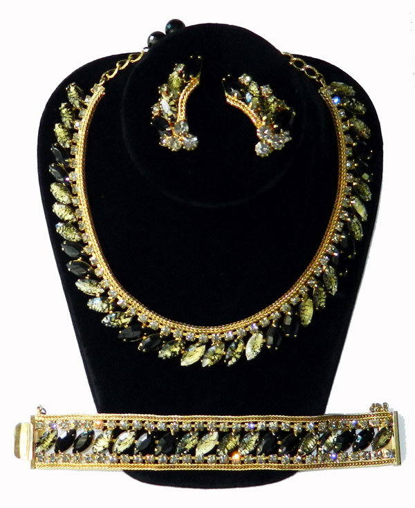 1950s Hobé necklace set