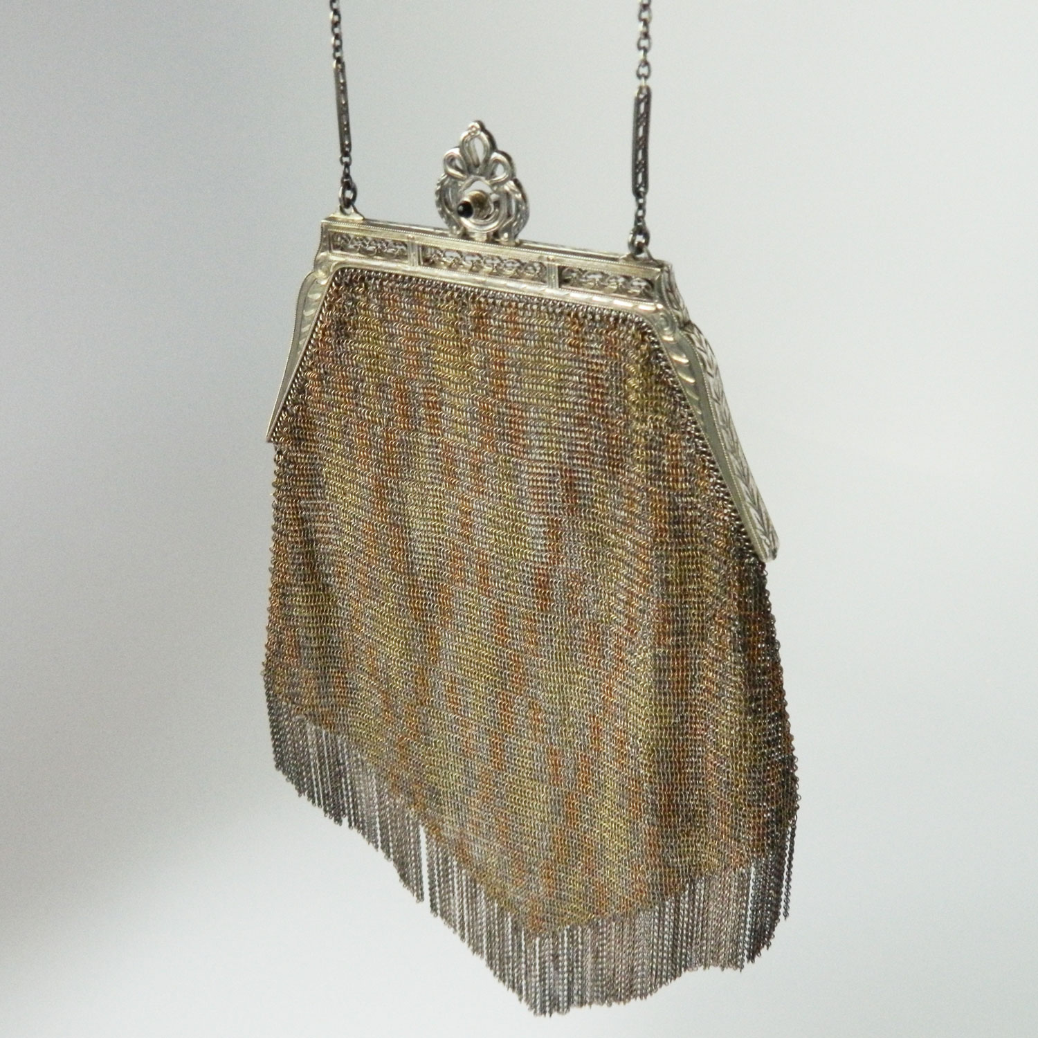 1920s sterling silver Whiting and Davis mesh handbag