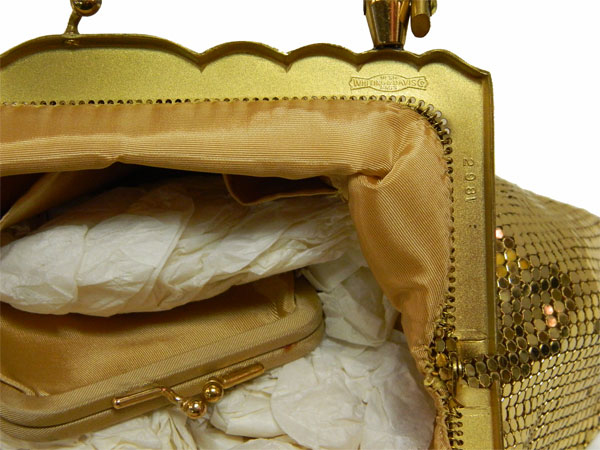 Vintage Whiting and Davis mesh handbag