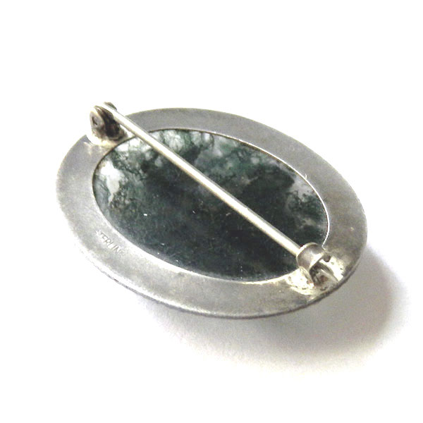 Agate brooch in sterling mounting