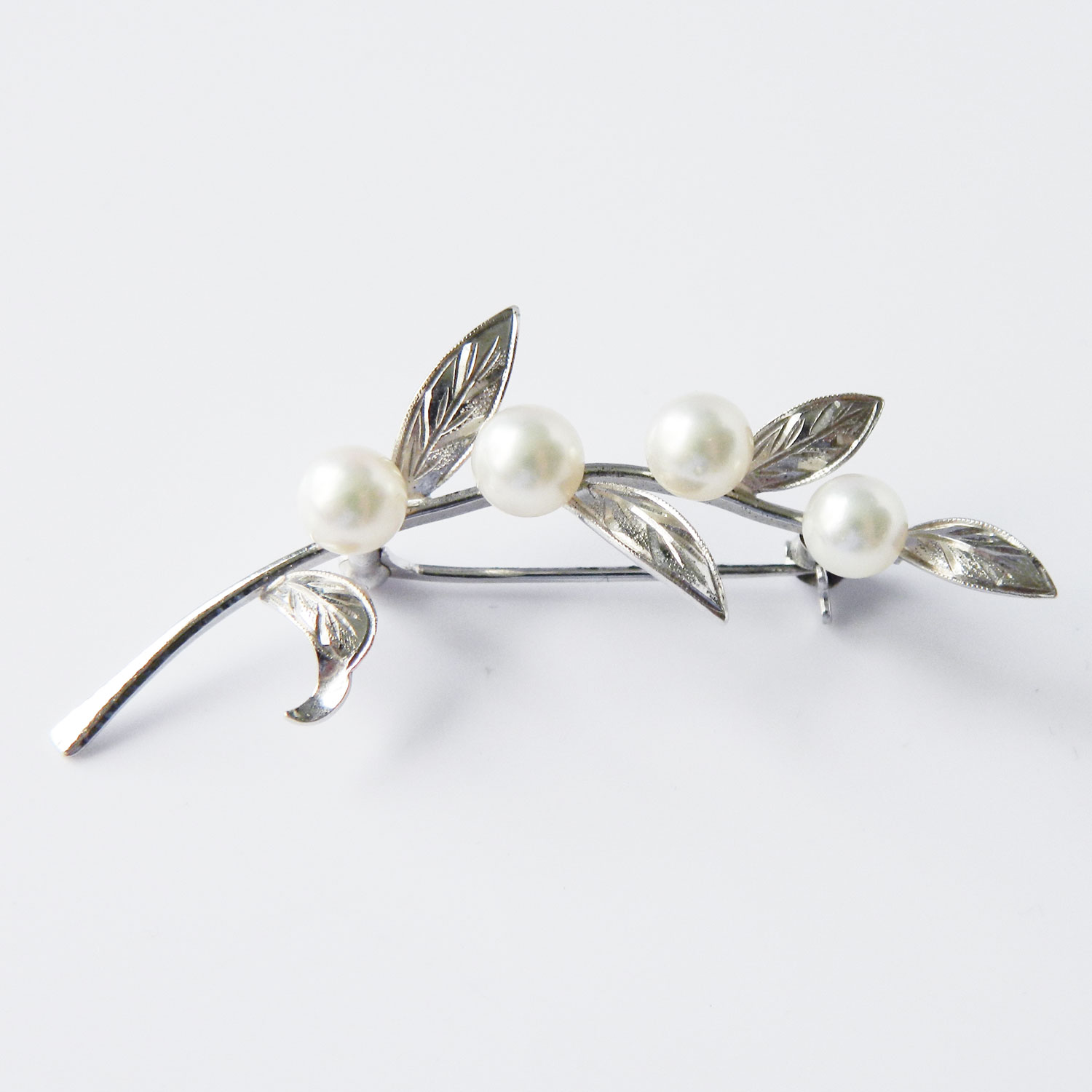Sterling silver iris brooch