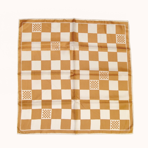 Vera checkerboard scarf
