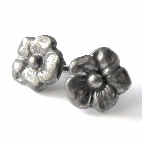 Vintage dogwood flower earrings