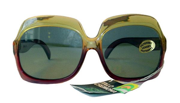 great big 1970's sunglasses