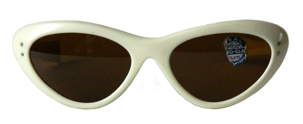 White 1960's cat eye sunglasses