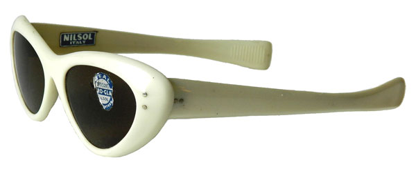 White 1960's cat eye sunglasses