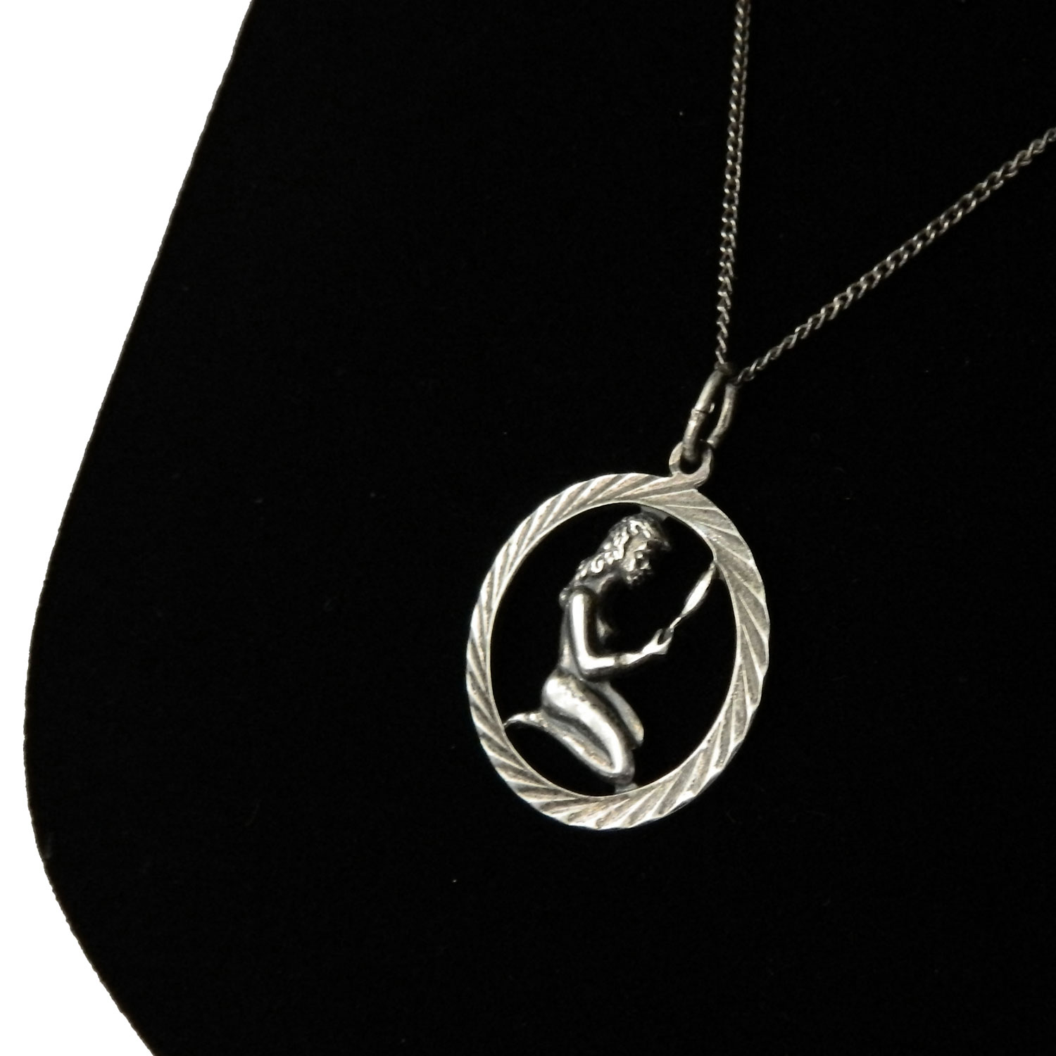 Sterling pendant necklace