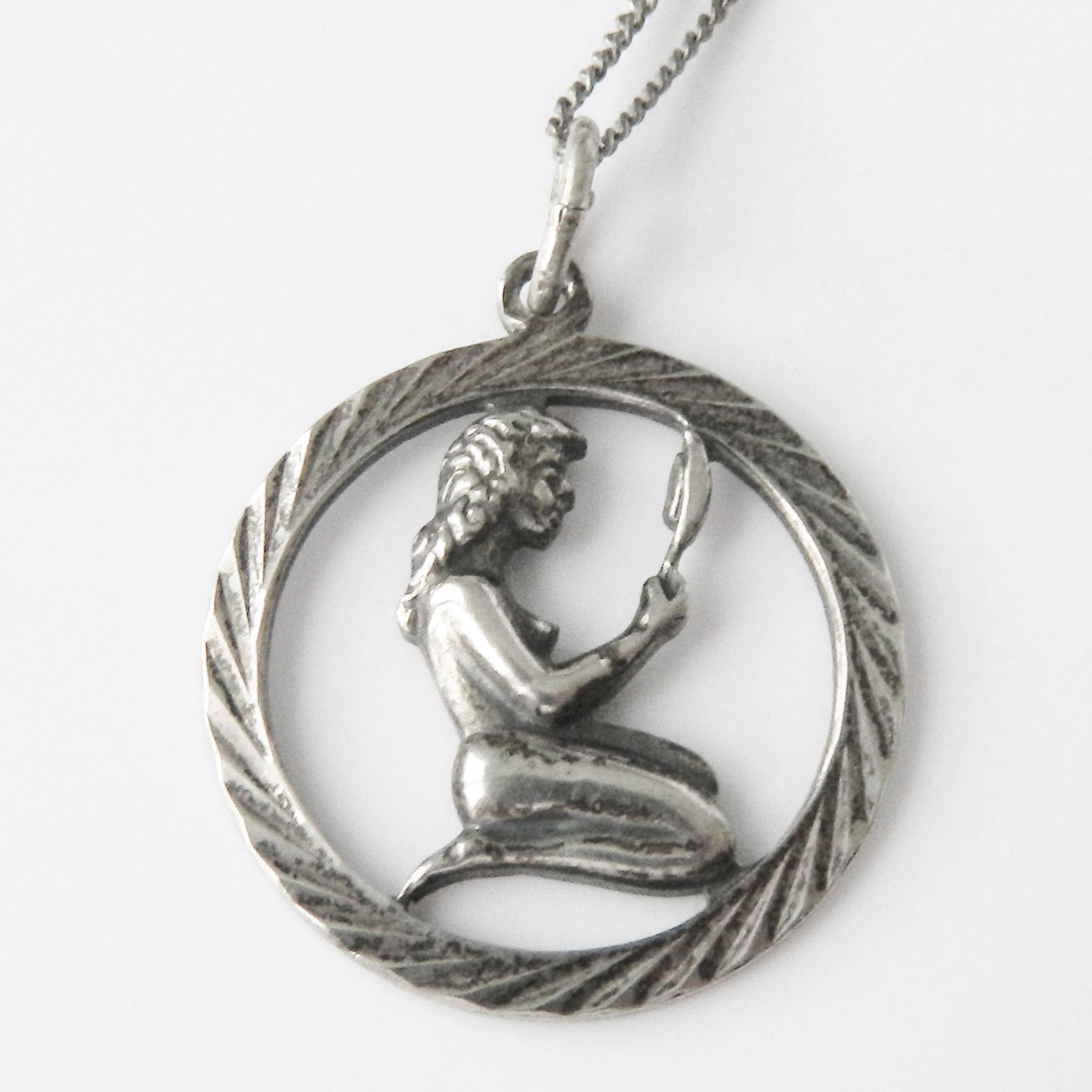 Sterling pendant necklace