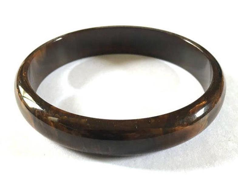 bakelite bangle bracelet