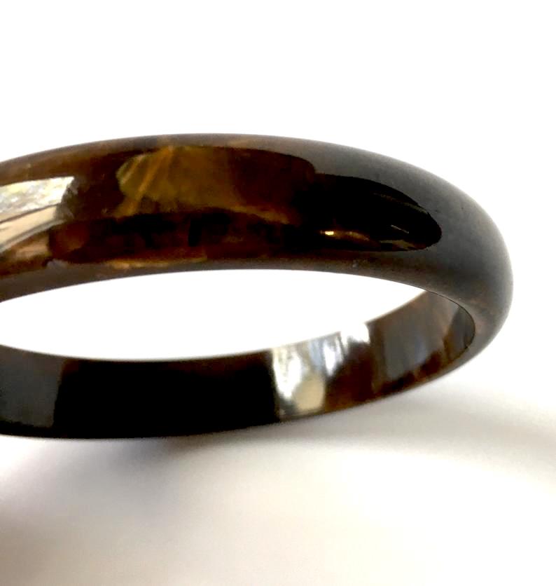 bakelite bangle bracelet