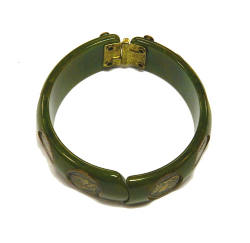 vintage green bakelite clamper bangle bracelet