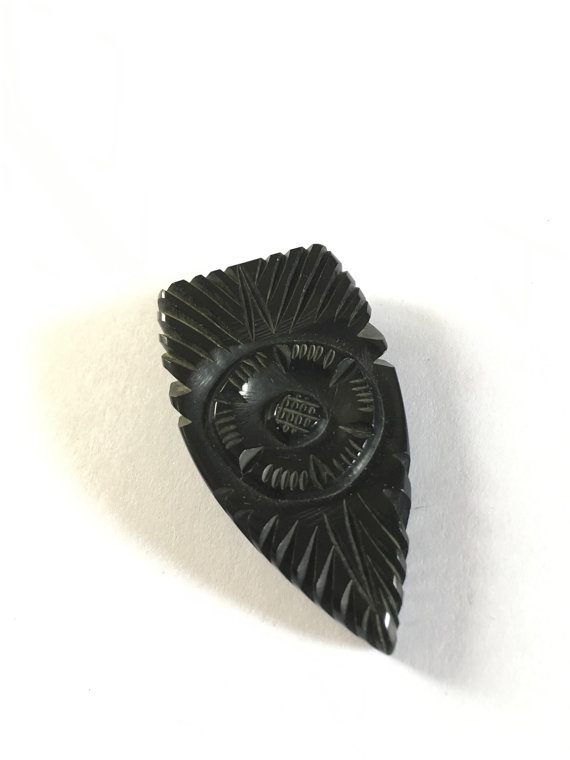 bakelite clip