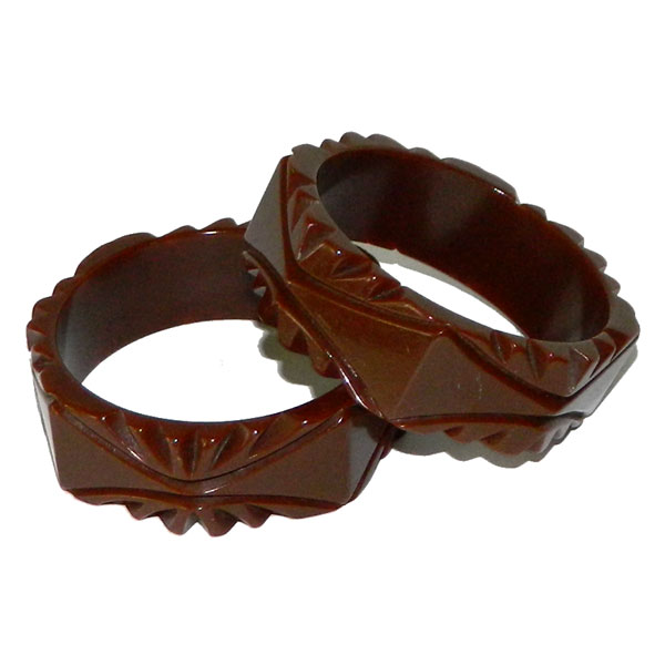pair of matching bakelite bangles