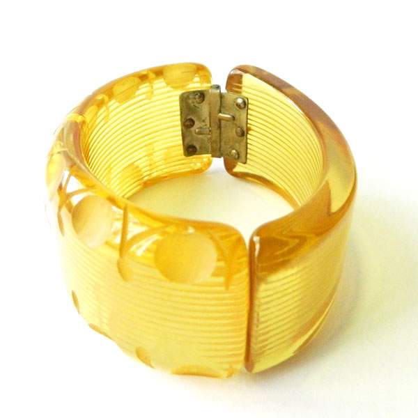bakelite clamper bracelet