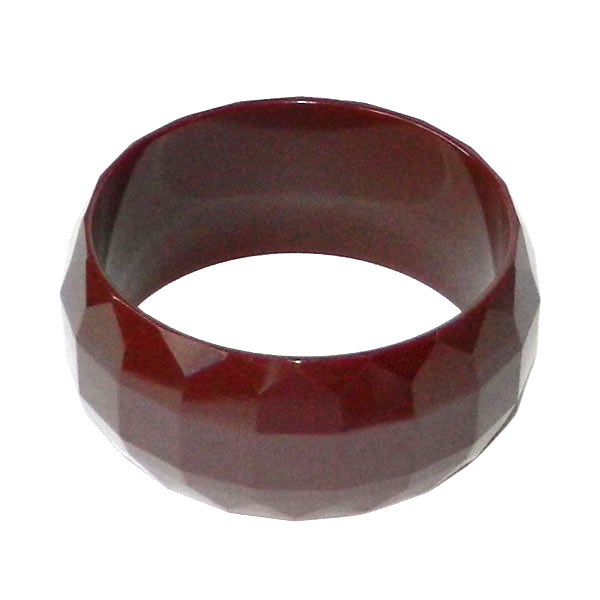 Faceted bakelite bangle