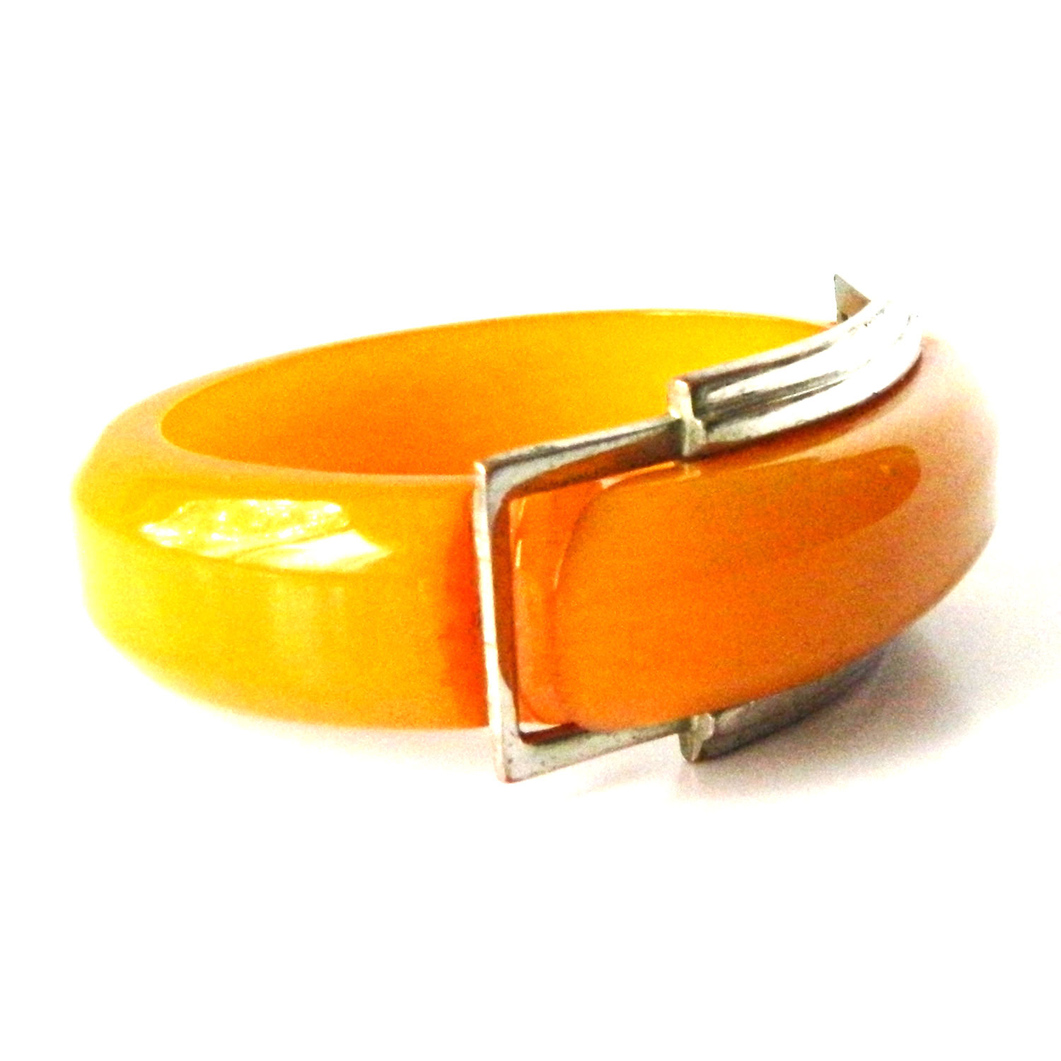 Art Deco bakelite bangle